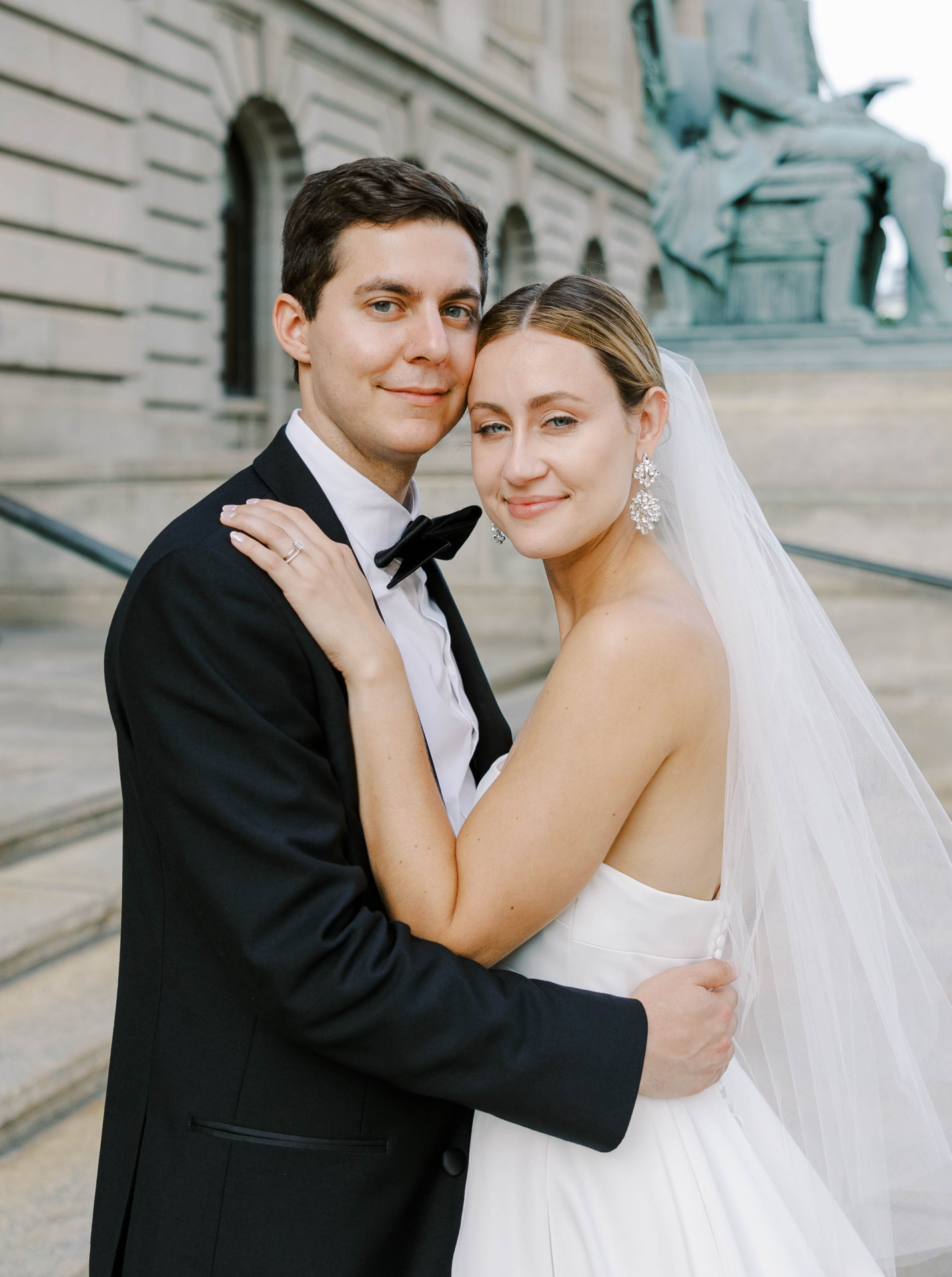 wedding couple at old courthouse in cleveland